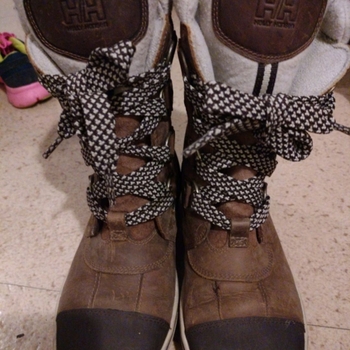 Helly hansen shoes