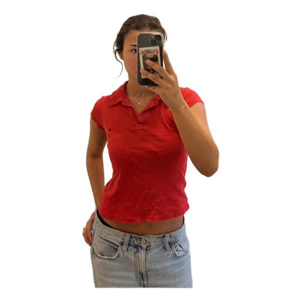 Rød poloshirt