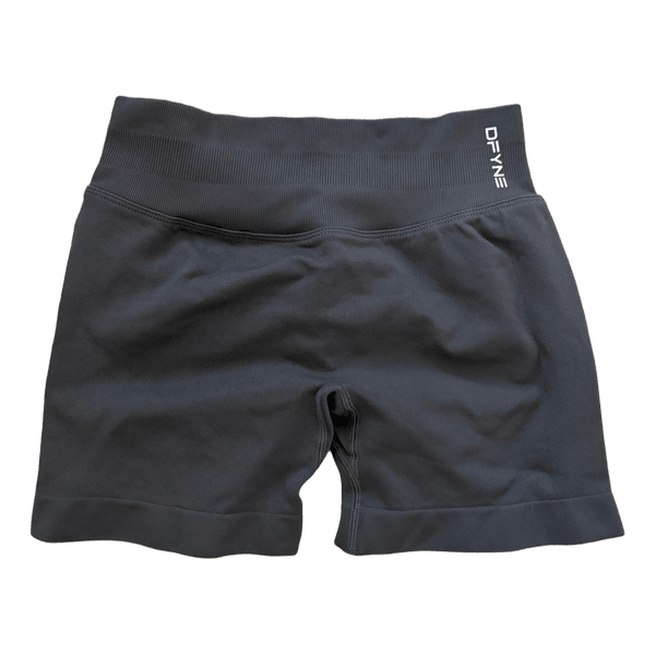 dfyne shortsit