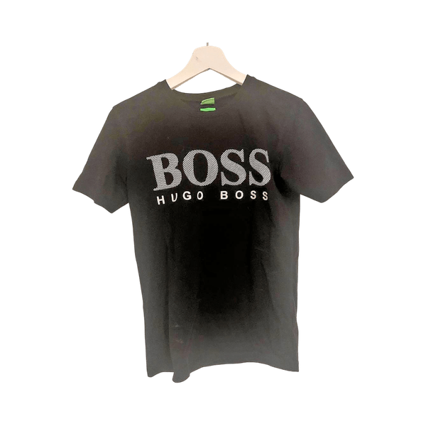 Black Hugo Boss t-shirt
