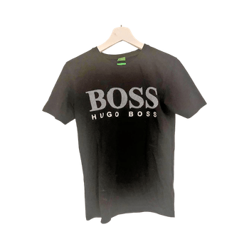 Black Hugo Boss t-shirt