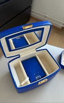 Blue jewelry box
