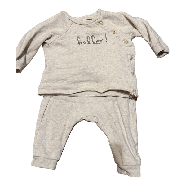 Beige baby clothing set
