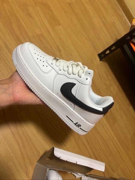 Balti Nike Air Force sportbačiai