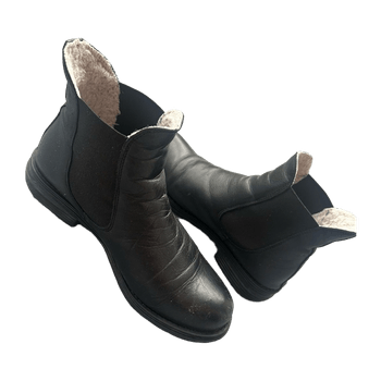 O • i • s boots