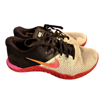 Nike Metcon sports shoes size 39