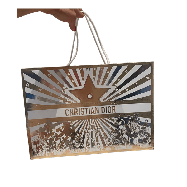 Dior iso lahjakassi  42x29,5x15cm