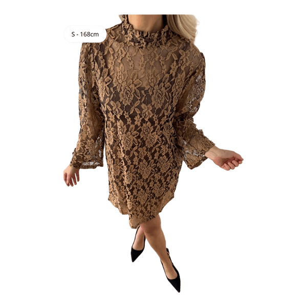 Beige langærmet blondekjole