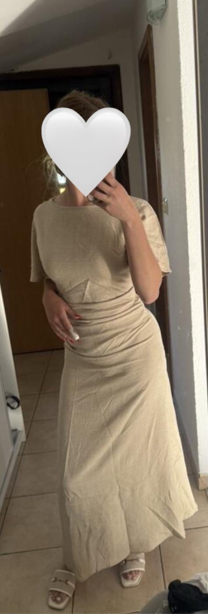 Beige pellava mekko