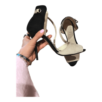 Ouye black and beige heels