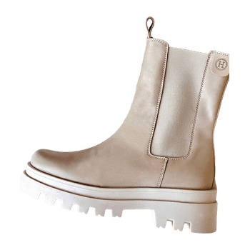 Hanks boots