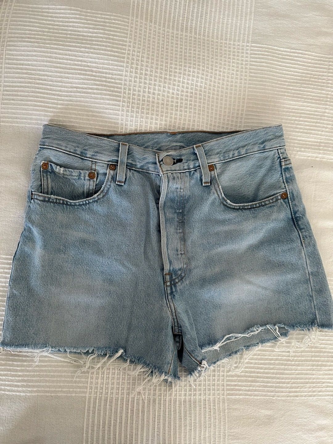 Levi’s shorts