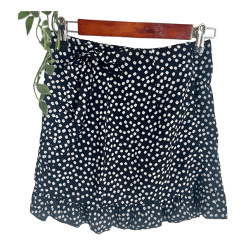 Black daisy print mini skirt