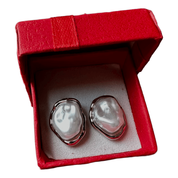 Silver tone pearl earrings