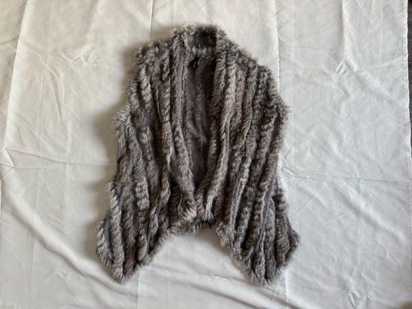 Grey faux fur Vestar soyaconcept
