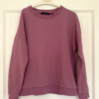 Violetti collegepaita
