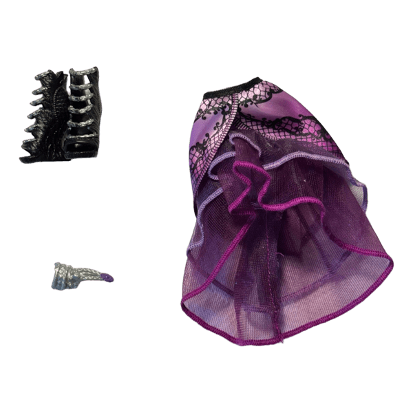 Ever After High Raven Queen oriģinālie aksesuāri
