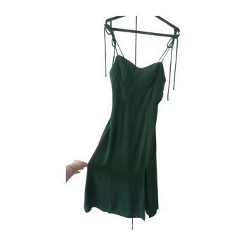 Vihreä kesämekko halkiolla A-linjainen Green dress slit
