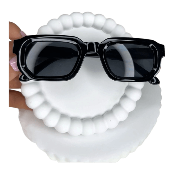 Juodi siauri akiniai nuo saules         sunglasses