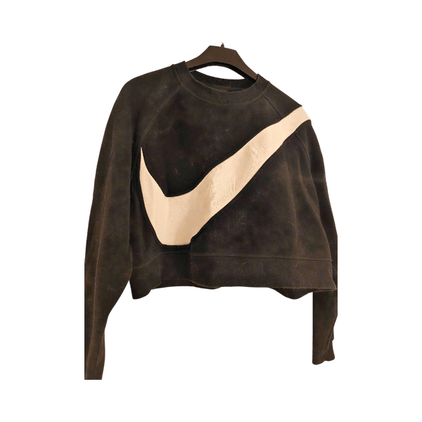 Cropped Nike sweatshirt