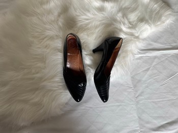 Black patent pumps