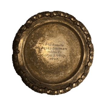 koristeellinen hopeatarjotin