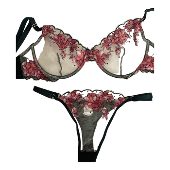 Plus size! Floral lace lingerie set