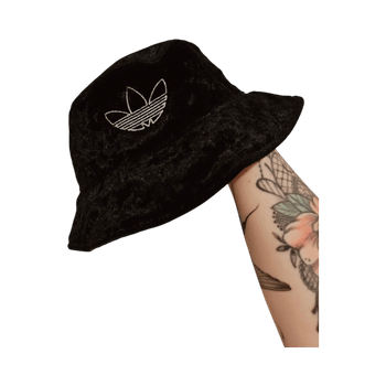 BUCKETHAT