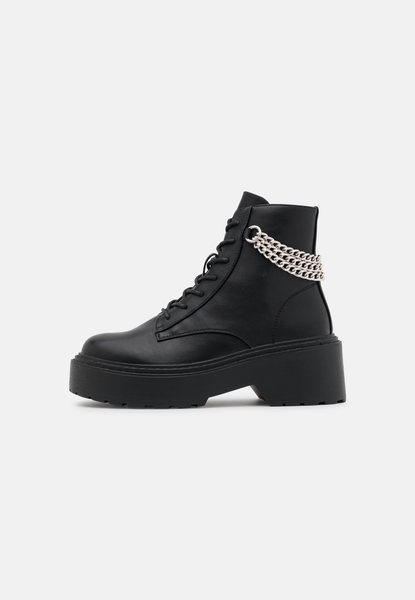 Lace-up ankle boots
