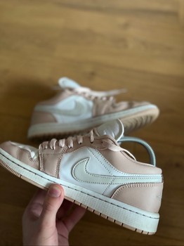 Nike Jordan 1 low