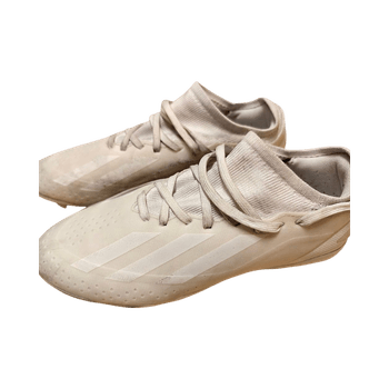 Adidas jalkapallokengät 