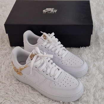 Nike Air Force 1 tennarit, 38