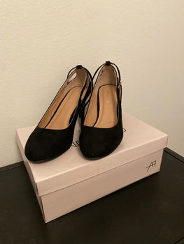 Anna field heels