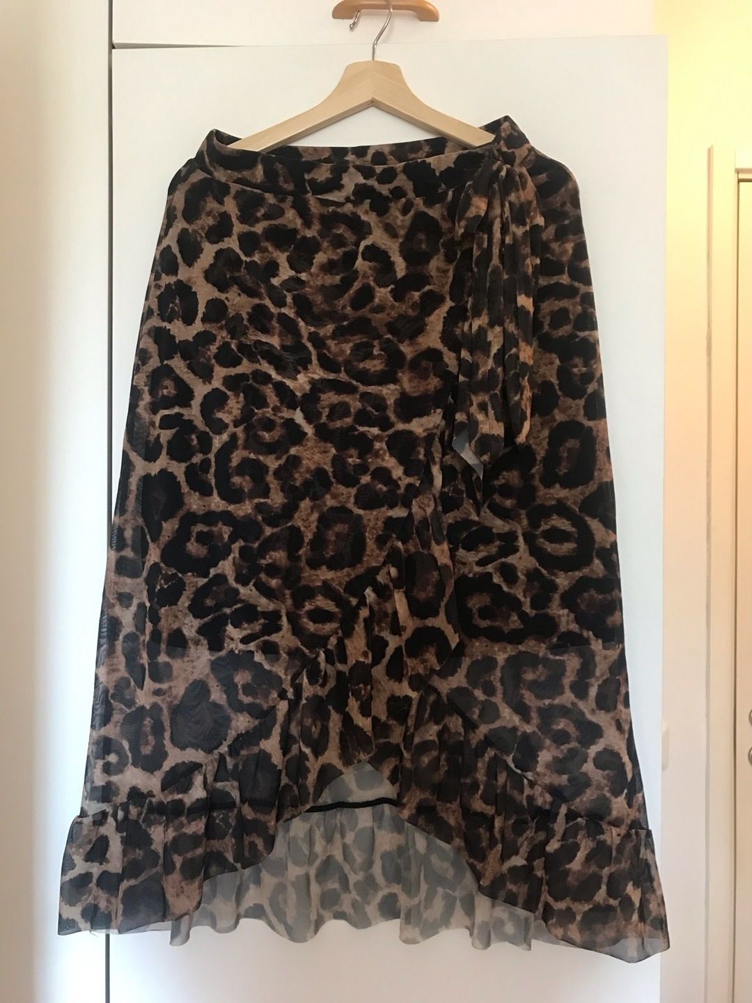 Pieces skirt