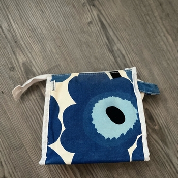 Marimekko meikkilaukku 