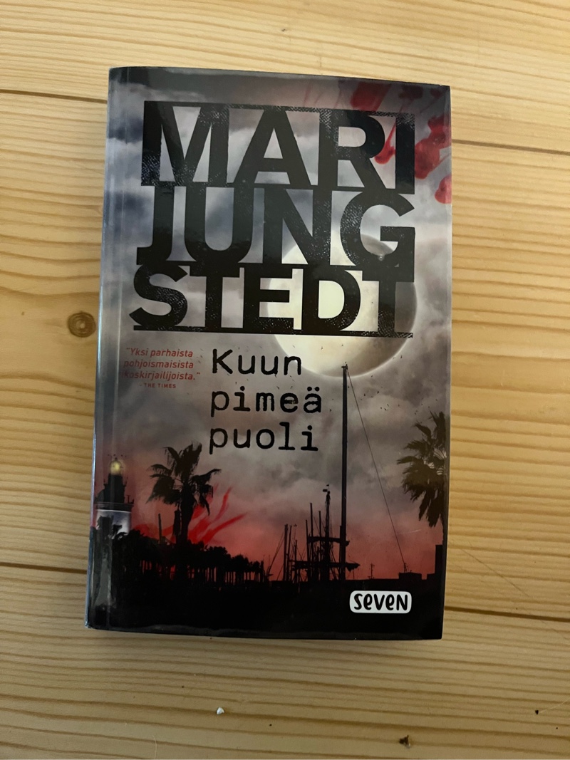 Kuun pimeä puoli Mari Jungstedt