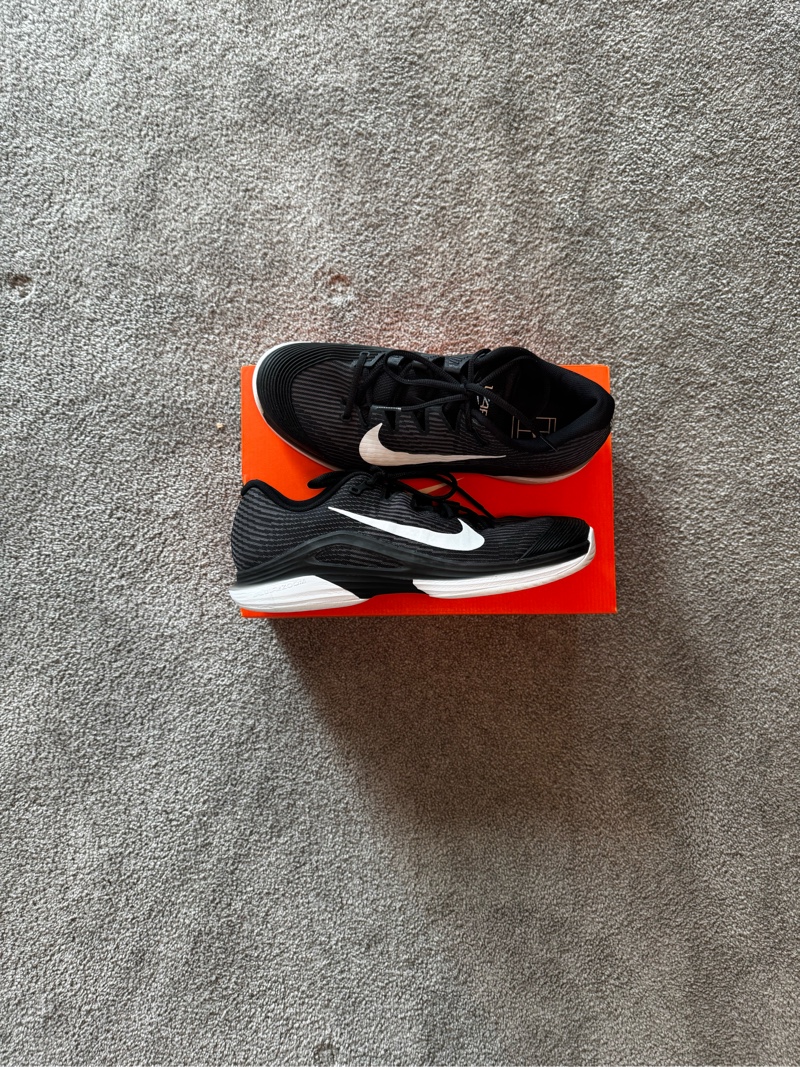 Nike Vapor 12 men's tennis shoes (EU 45)