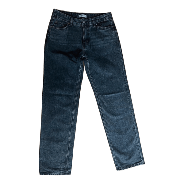 Sort denim jeans