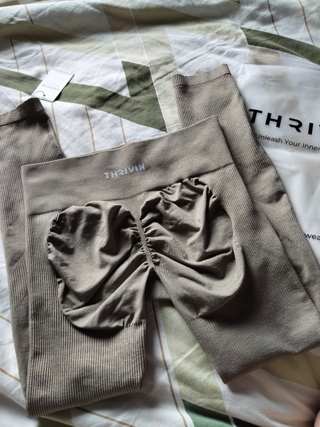 Thrivin leggingsit