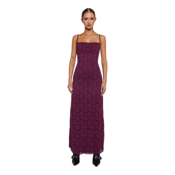 Robe longue en dentelle mauve