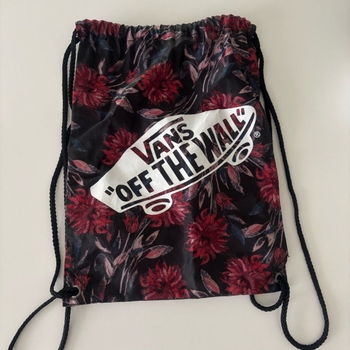 Vans treenikassi – kukkakuosi
