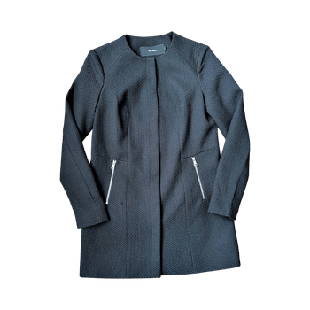Black textured 3/4 jacket by Vero Moda