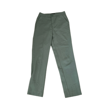 Vihreät suorat housut