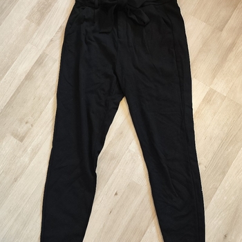 Vero Moda housut koko M
