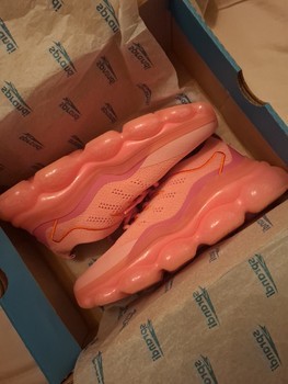 Sprandi pink sneakers