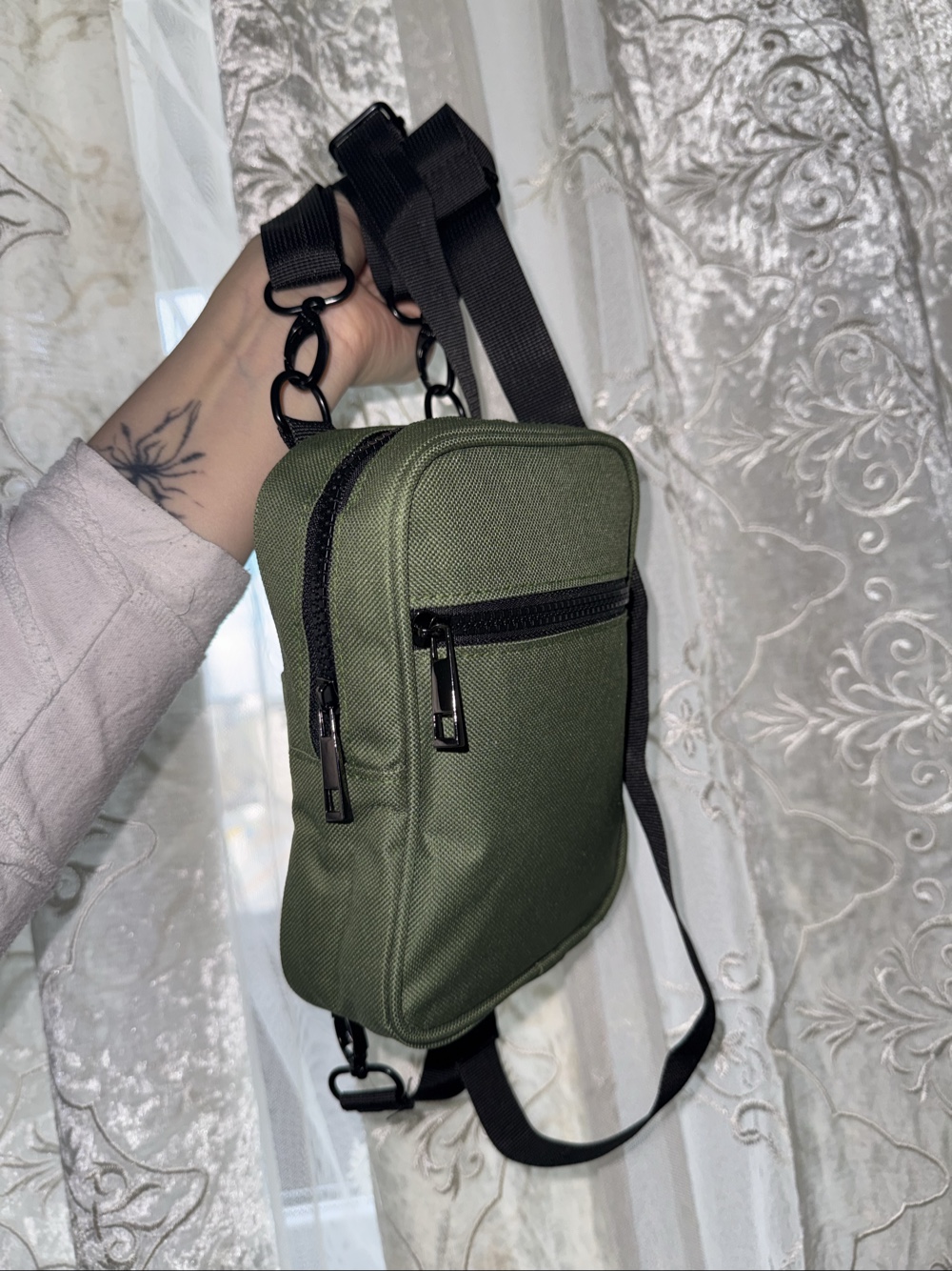 Green crossbody bag