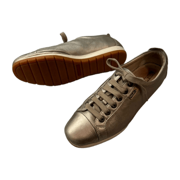 Pikolinos sneakers