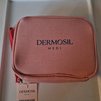 Uusi Dermosilin Medi -säilytyspussukka
