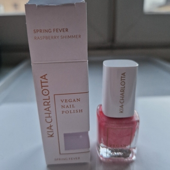 Uusi Kia-Charlotan "Spring Fever" -kynsilakka