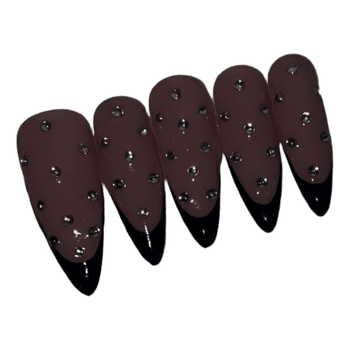 Studded french press-on nails